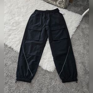 Forever 21 Black Cargo Jogger pants. Size small. New.